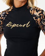 Load image into Gallery viewer, Rip Curl Women&#39;s La Isla UPF 50+ Short Sleeve Rash Vest (Black)
