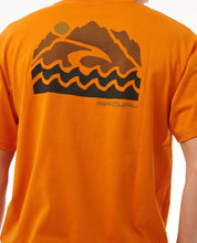 Load image into Gallery viewer, Ripcurl Men&#39;s Vaporcool Search Trek Tee (Orange Amber)
