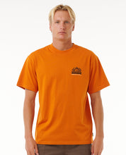 Load image into Gallery viewer, Ripcurl Men&#39;s Vaporcool Search Trek Tee (Orange Amber)
