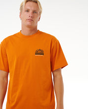 Load image into Gallery viewer, Ripcurl Men&#39;s Vaporcool Search Trek Tee (Orange Amber)
