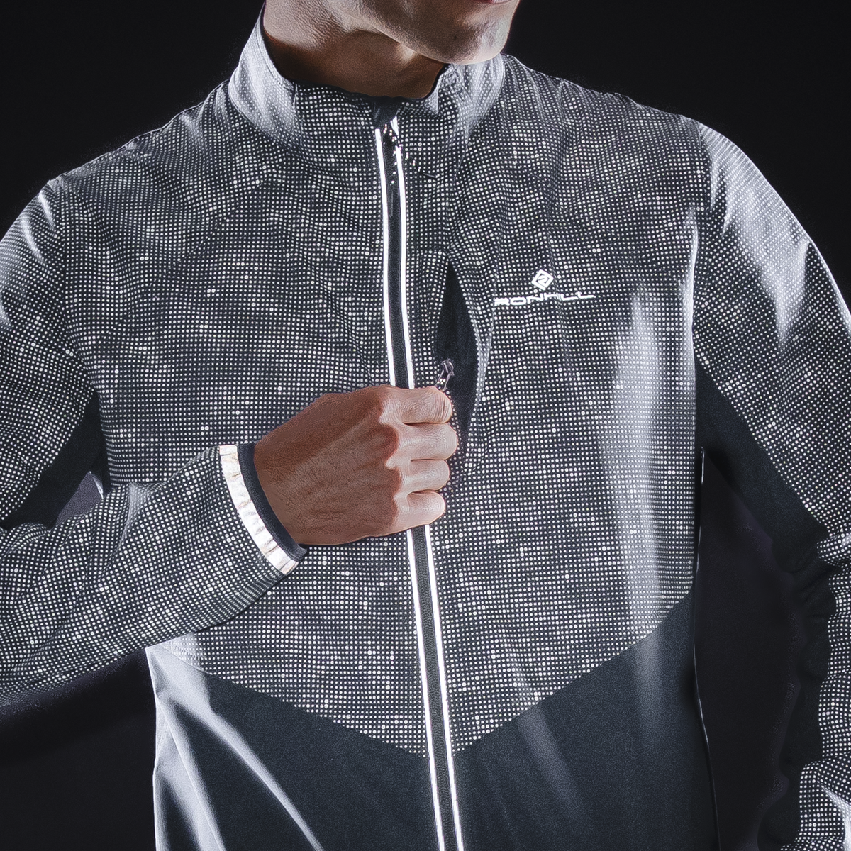 Ronhill Men's Tech Reflect Lux Jacket (Black/Reflect)