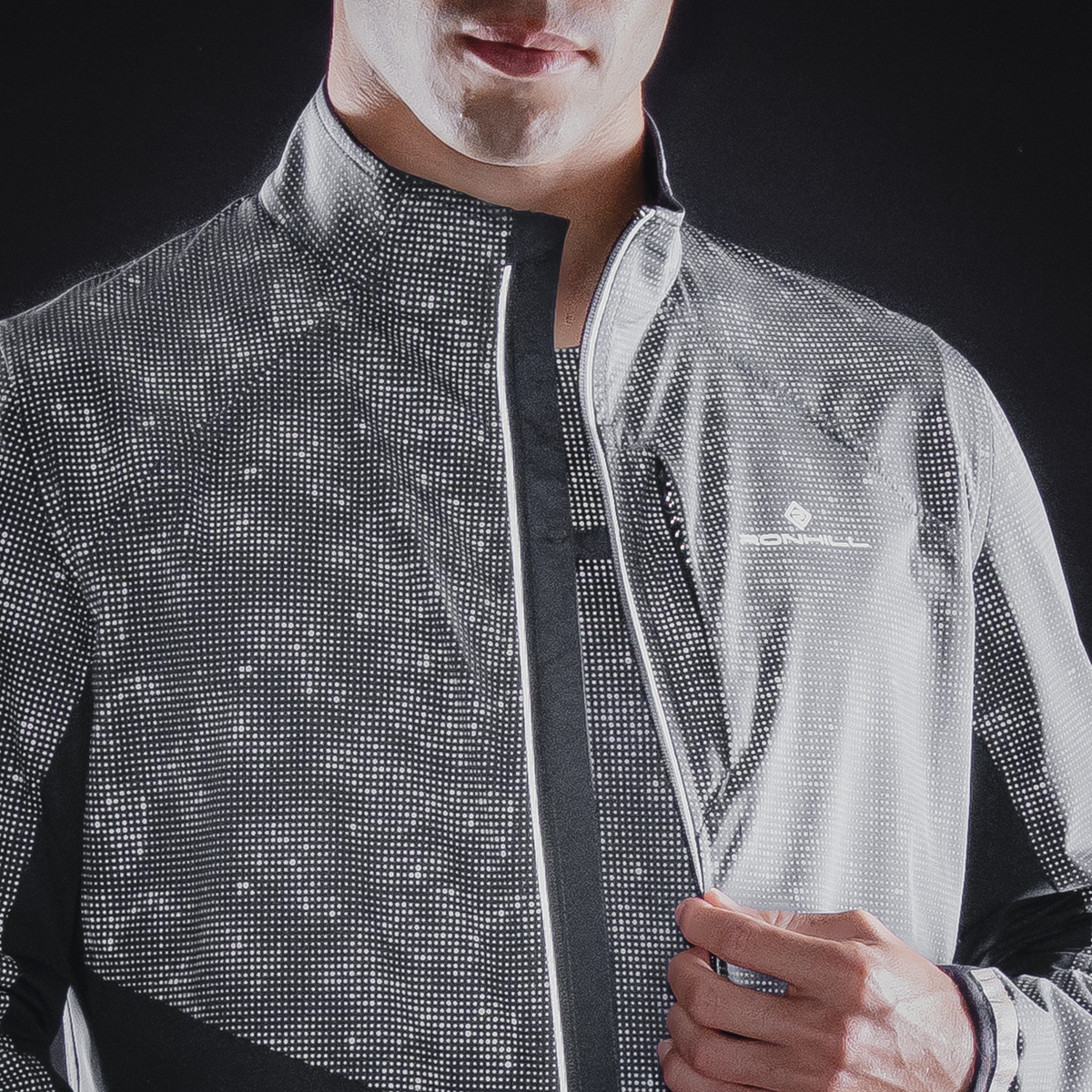 Ronhill Men's Tech Reflect Lux Jacket (Black/Reflect)