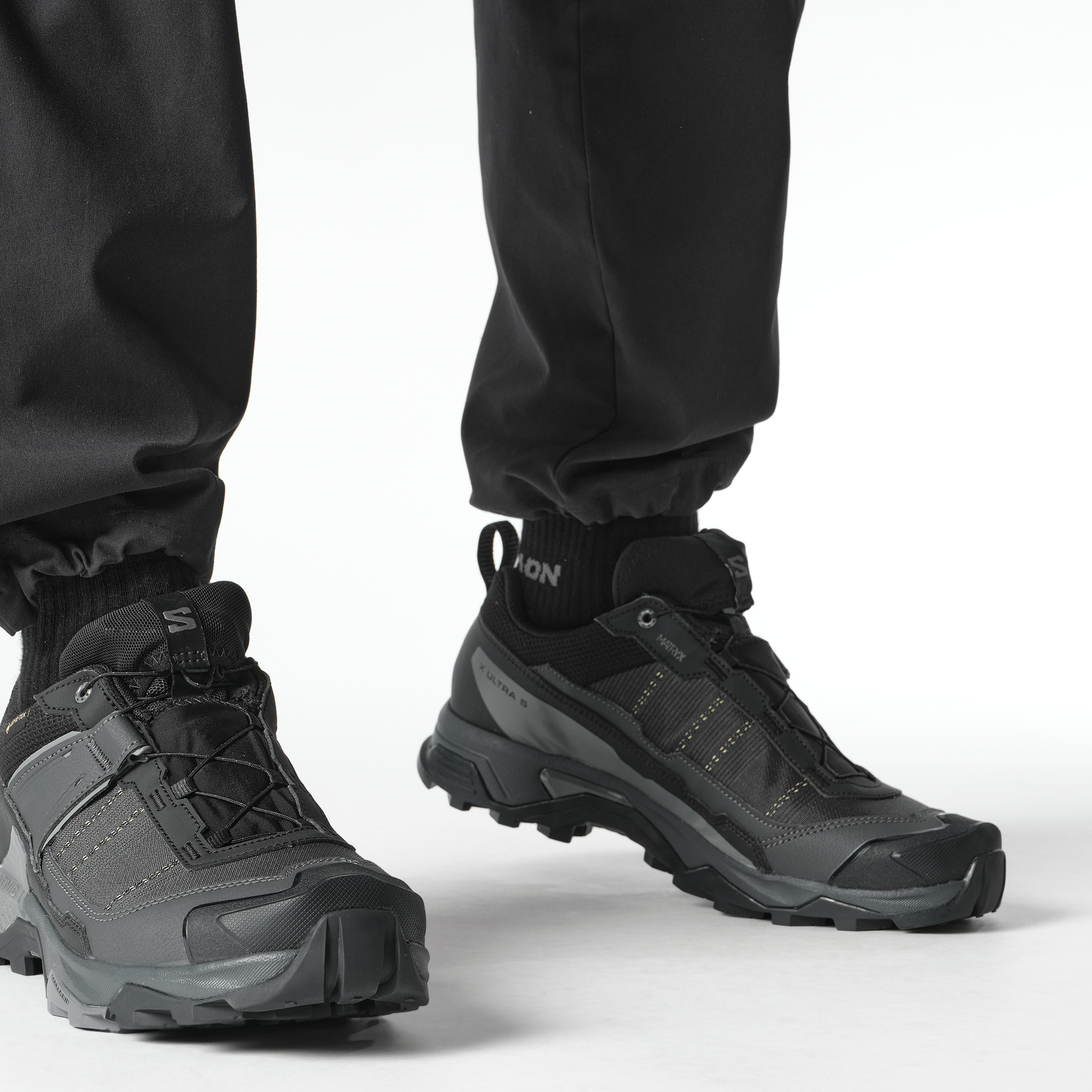 Salomon Men's X Ultra 5 Gore-Tex Wide Fit Trail Shoes (Black/Asphalt/Castlerock)