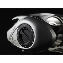 Load image into Gallery viewer, Savage Gear SG6 300 Baitcaster Reel (RH)
