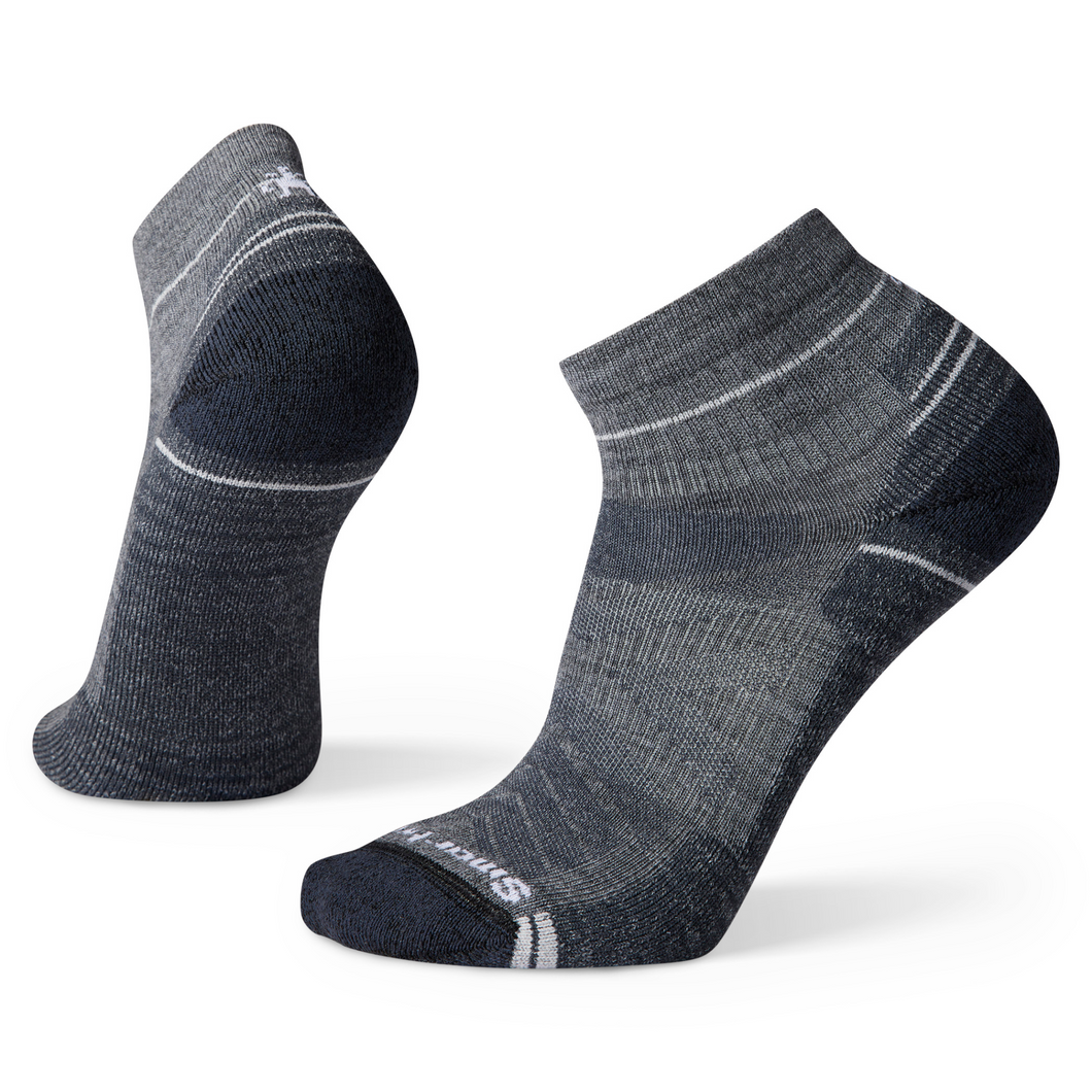 Smartwool Men's Performance Hike Light Cushion Merino Blend Ankle Socks (Medium Gray)