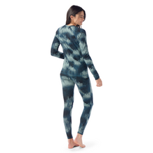 Load image into Gallery viewer, Smartwool Women&#39;s Classic Thermal Merino 250 Long Sleeve Crew Neck Base Layer Top (Twilight Foggy Pines)
