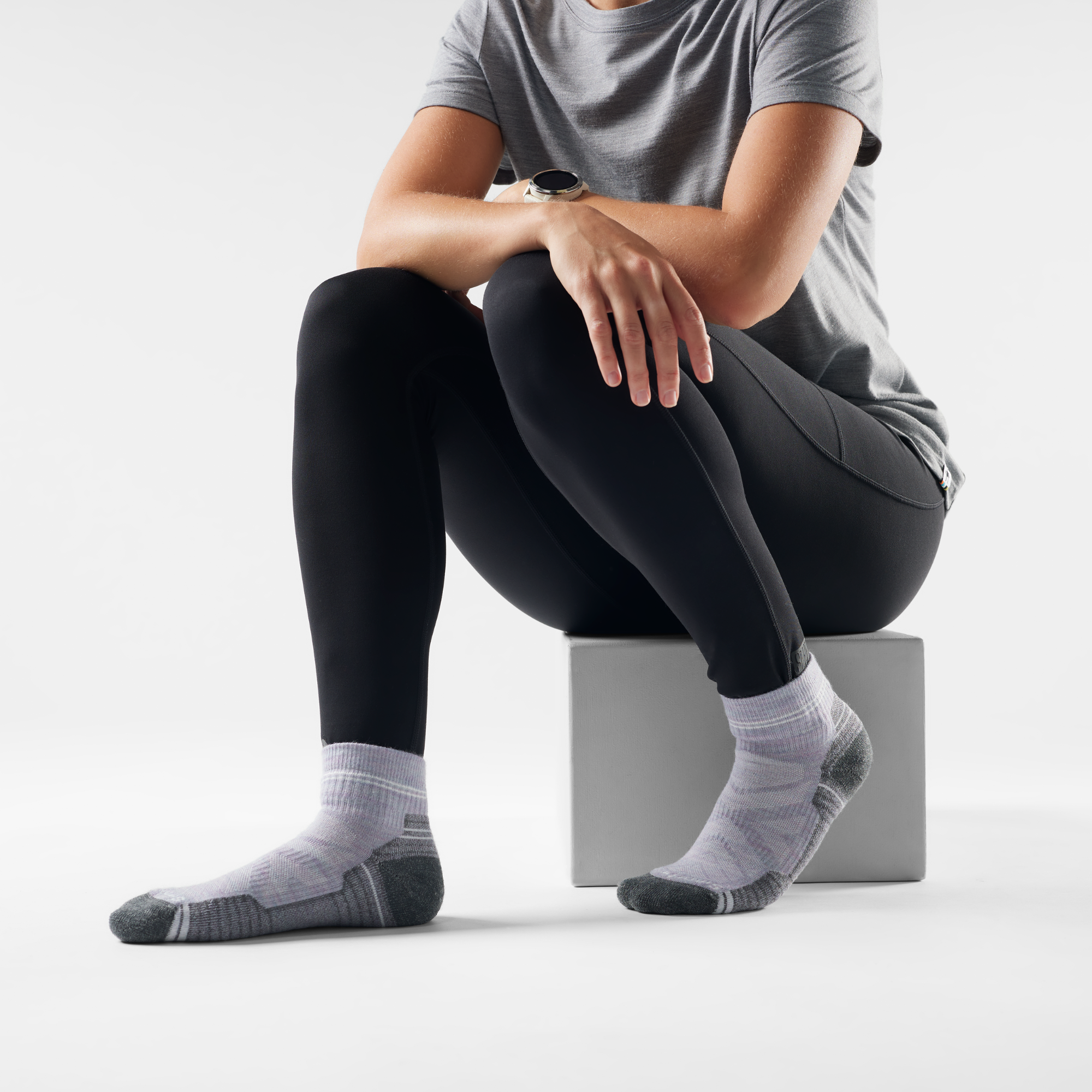Smartwool Women's Performance Hike Light Cushion Merino Blend Ankle Socks Purple Eclipse H76 SW001571