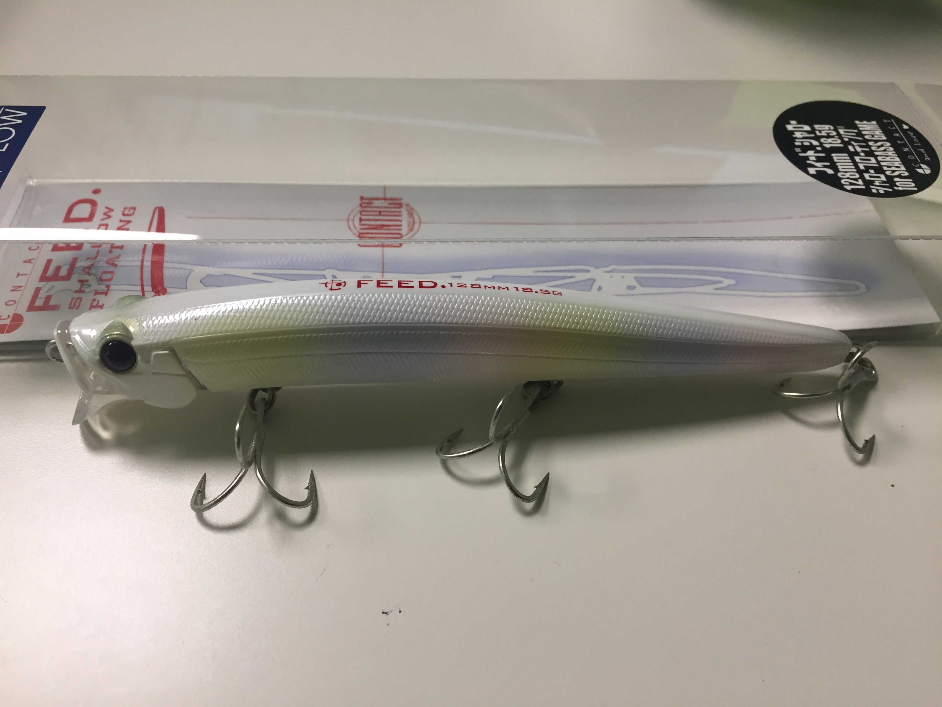 Tackle House Contact Feed Shallow Lure (18.5g/Floating/12.8cm)(06 - Pearl Rainbow Glow Belly)