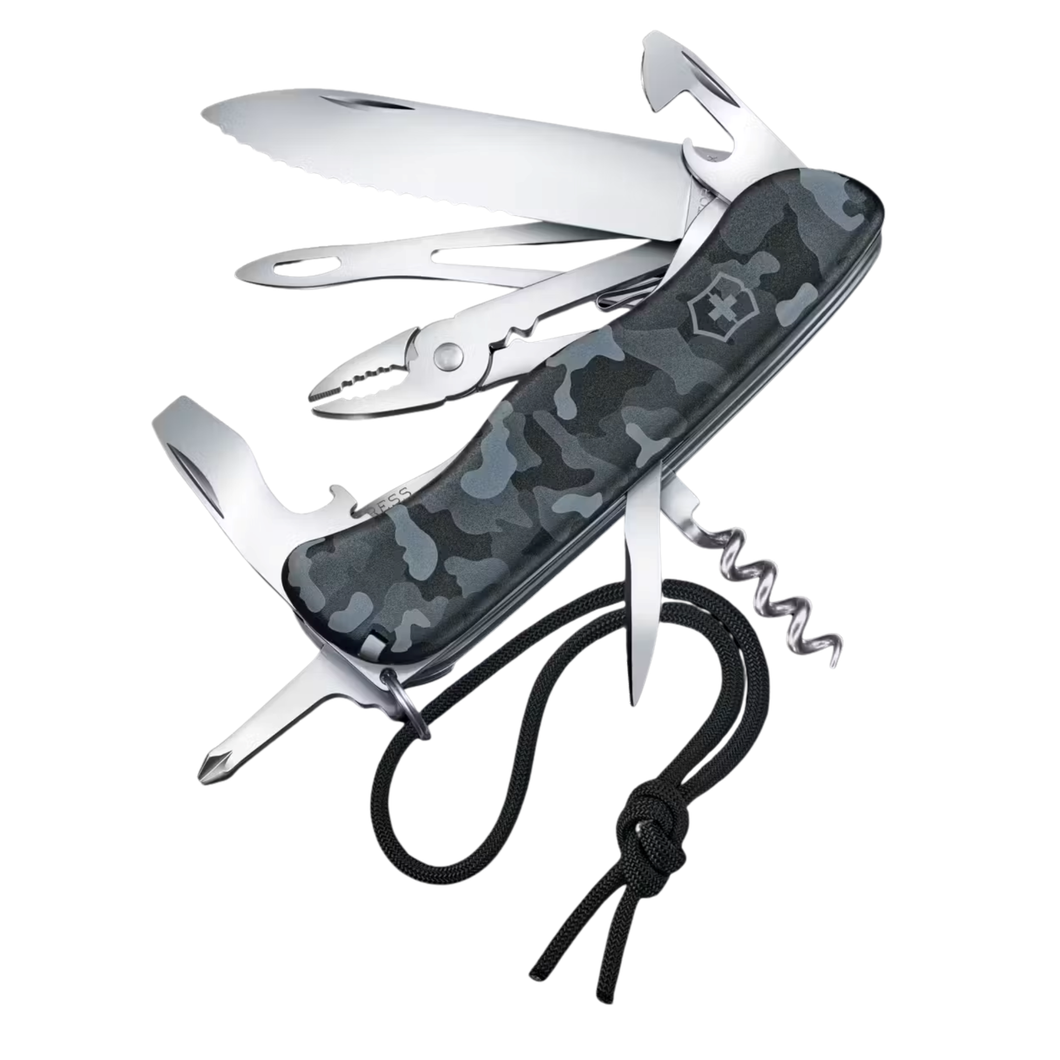 Victorinox Swiss Army Knife: Skipper (Navy Camo)(18 Tools)