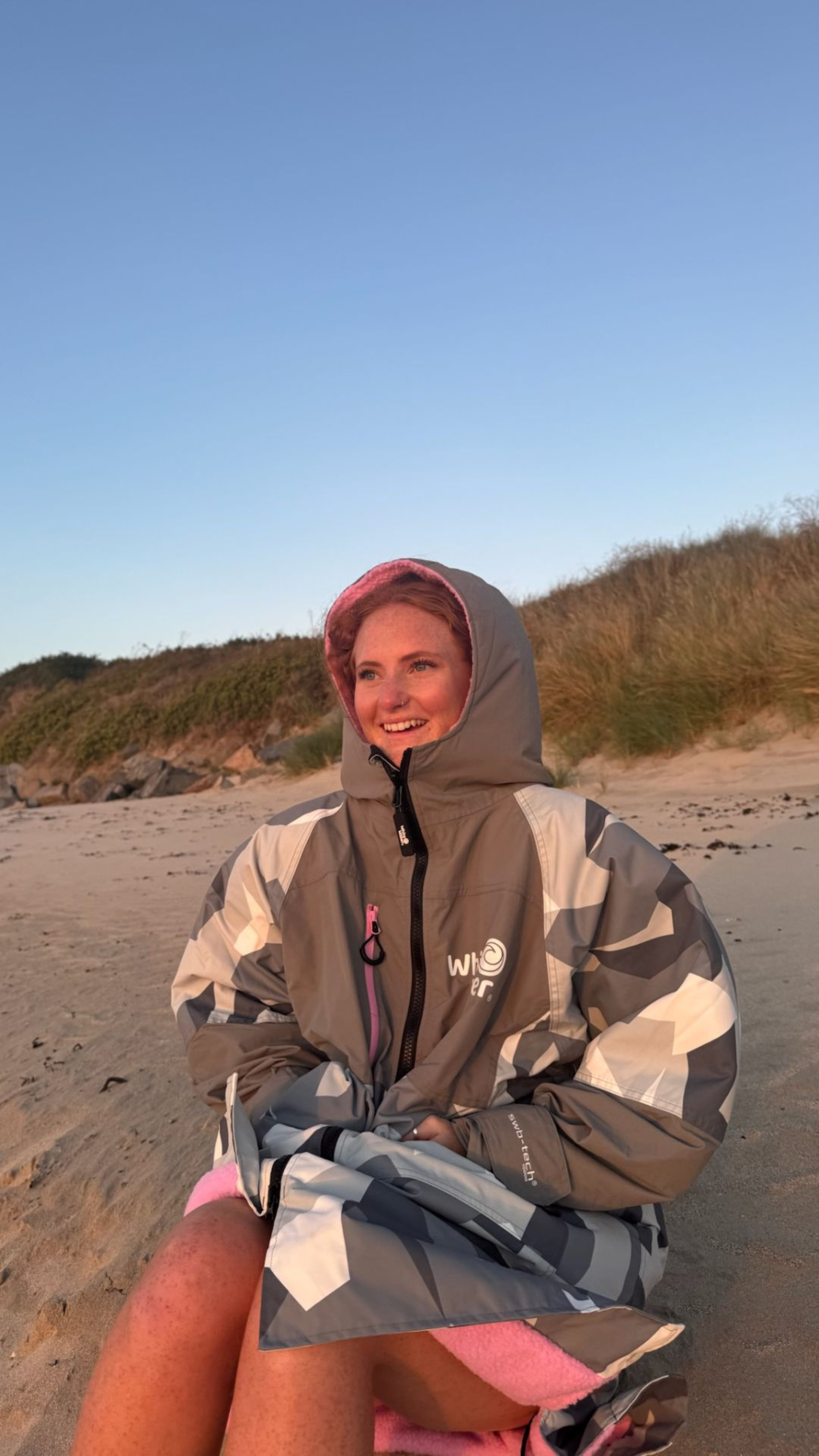 White Water Robes Unisex Hardshell Changing Robe - Adults (Arctic Camo/Pink Lining)