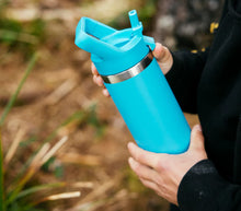 Load image into Gallery viewer, Yeti Rambler Insulated Bottle with Colour Straw Cap (18oz/532ml)(Seafoam)
