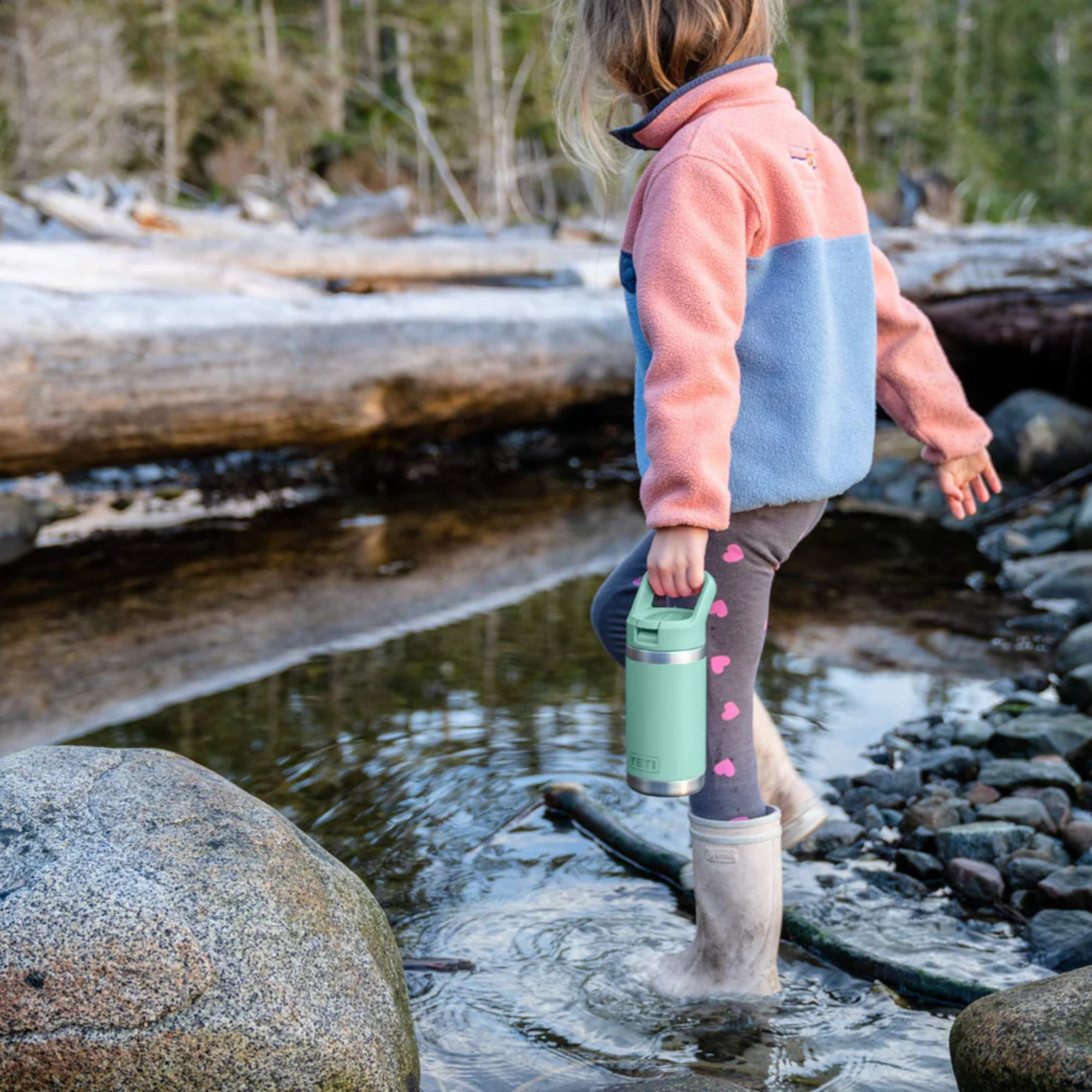Yeti Rambler 12oz/355ml Junior Bottle with Colour Straw Cap (Navy)