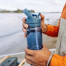 Load image into Gallery viewer, Yeti Yonder Tether Water Bottle with Colour Matched Straw Lid (25oz/750ml)(Navy)
