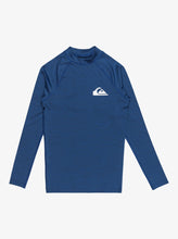 Load image into Gallery viewer, Quiksilver Junior UPF50 Long Sleeve Rash Top: Everyday (Monaco Blue Heather)
