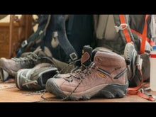 Load and play video in Gallery viewer, Keen Men&#39;s Targhee III Waterproof Mid Trail Boots - WIDE FIT (Bungee Cord/Black)
