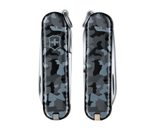 Load image into Gallery viewer, Victorinox Swiss Army Knife: Classic Navy Camo (7 Tools)
