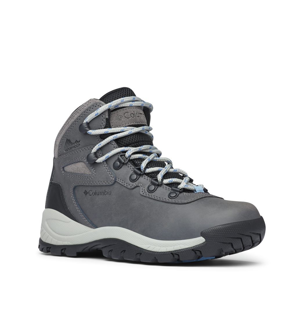 Cool 2025 boots womens