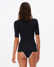 Load image into Gallery viewer, Rip Curl Women&#39;s Classic Surf Short Sleeve UV Rash Vest (Black)
