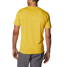 Load image into Gallery viewer, Columbia Men&#39;s Hike Short Sleeve Crew Tech Tee (Golden Nugget)
