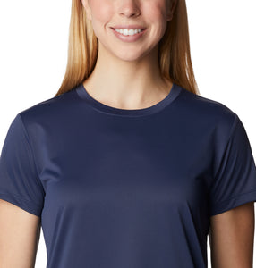 Columbia Women's Hike Graphic Short Sleeve Tech Tee (Nocturnal/Vertical Outline CSC Graphic)