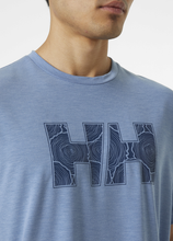 Load image into Gallery viewer, Helly Hansen Men&#39;s Skog Recycled Graphic T-Shirt (Azur Melange)
