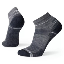 Load image into Gallery viewer, Smartwool Men&#39;s Performance Hike Light Cushion Merino Blend Ankle Socks (Medium Grey)
